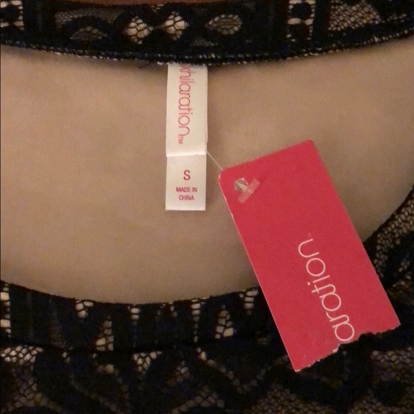 Xhilaration (Target) black crop lace top - NWT! - Picture 2 of 6